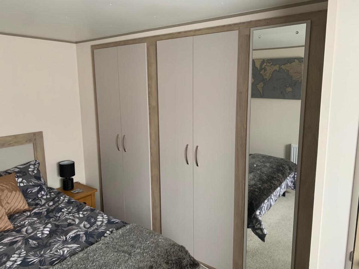 The Palm - Large Static Caravan Near Margate, Kent Hotel Birchington-on-Sea Buitenkant foto